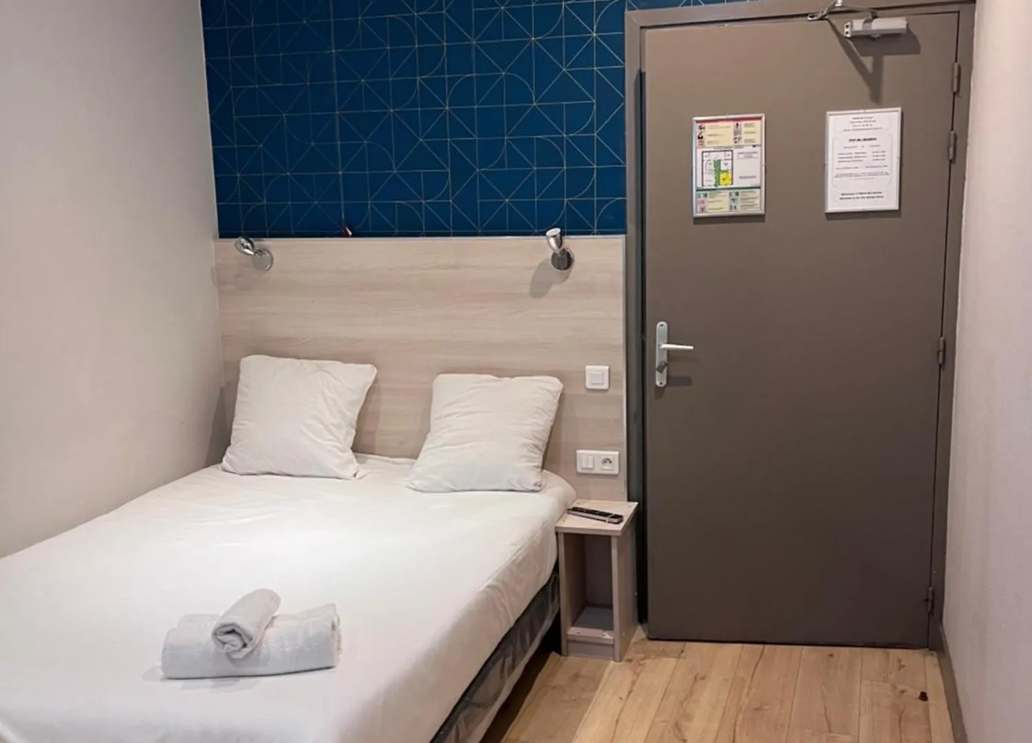 Hotel Aix Europe Paris 2*,  France
